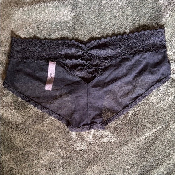 Victoria's Secret Black Lace Hiphugger Hipster Size S - Picture 2 of 4